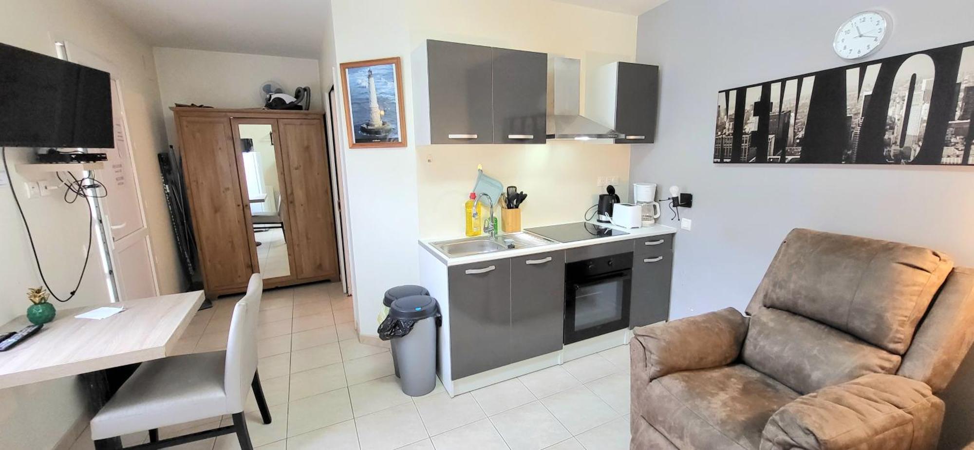 Residences Les Sansonnets "Appartements & Studios" Jonzac Exterior foto