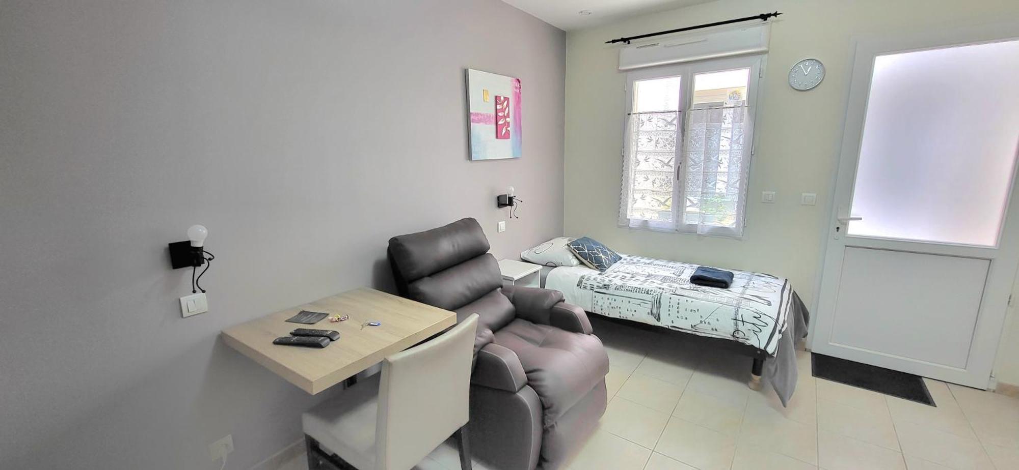 Residences Les Sansonnets "Appartements & Studios" Jonzac Exterior foto